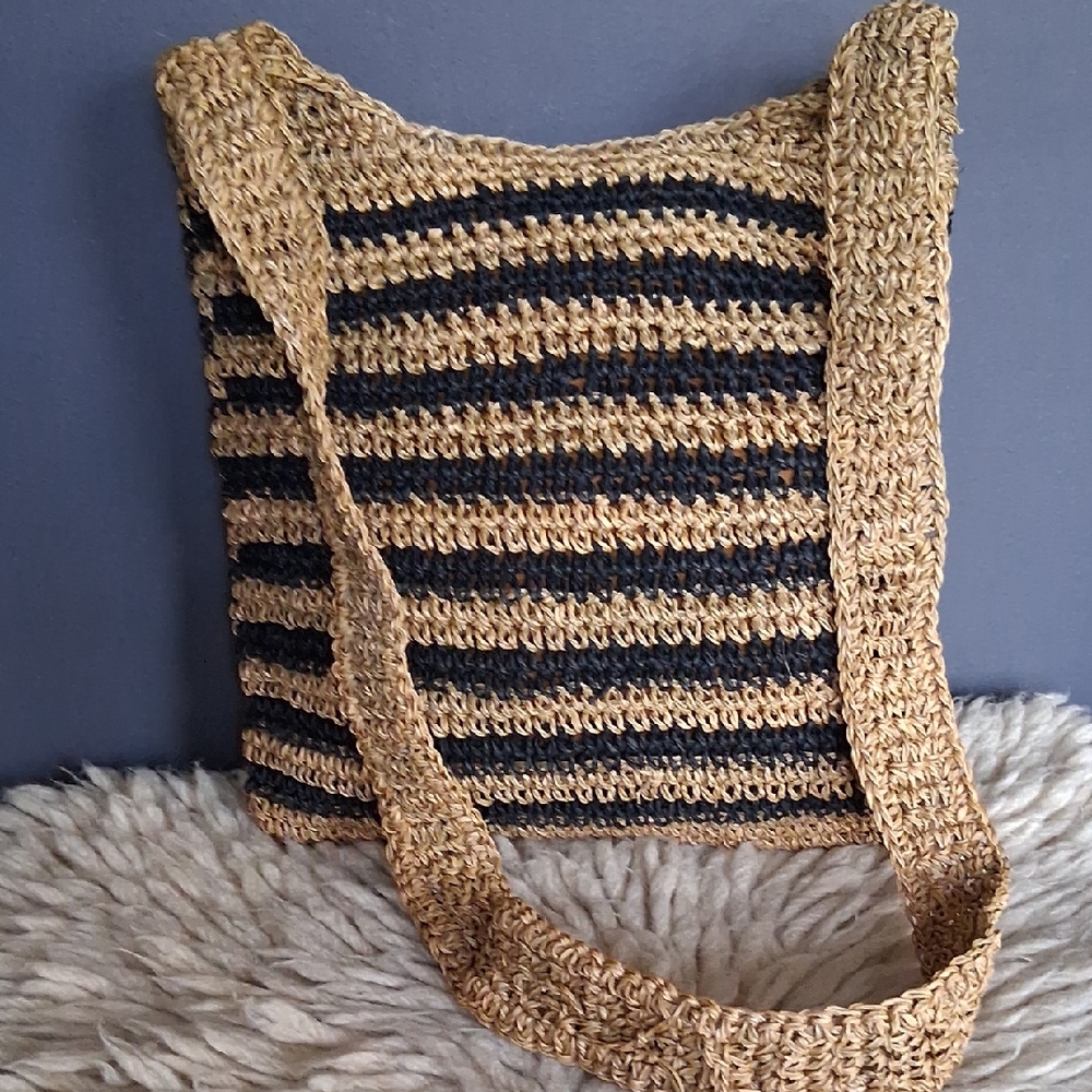 Scala  Collection Crossbody